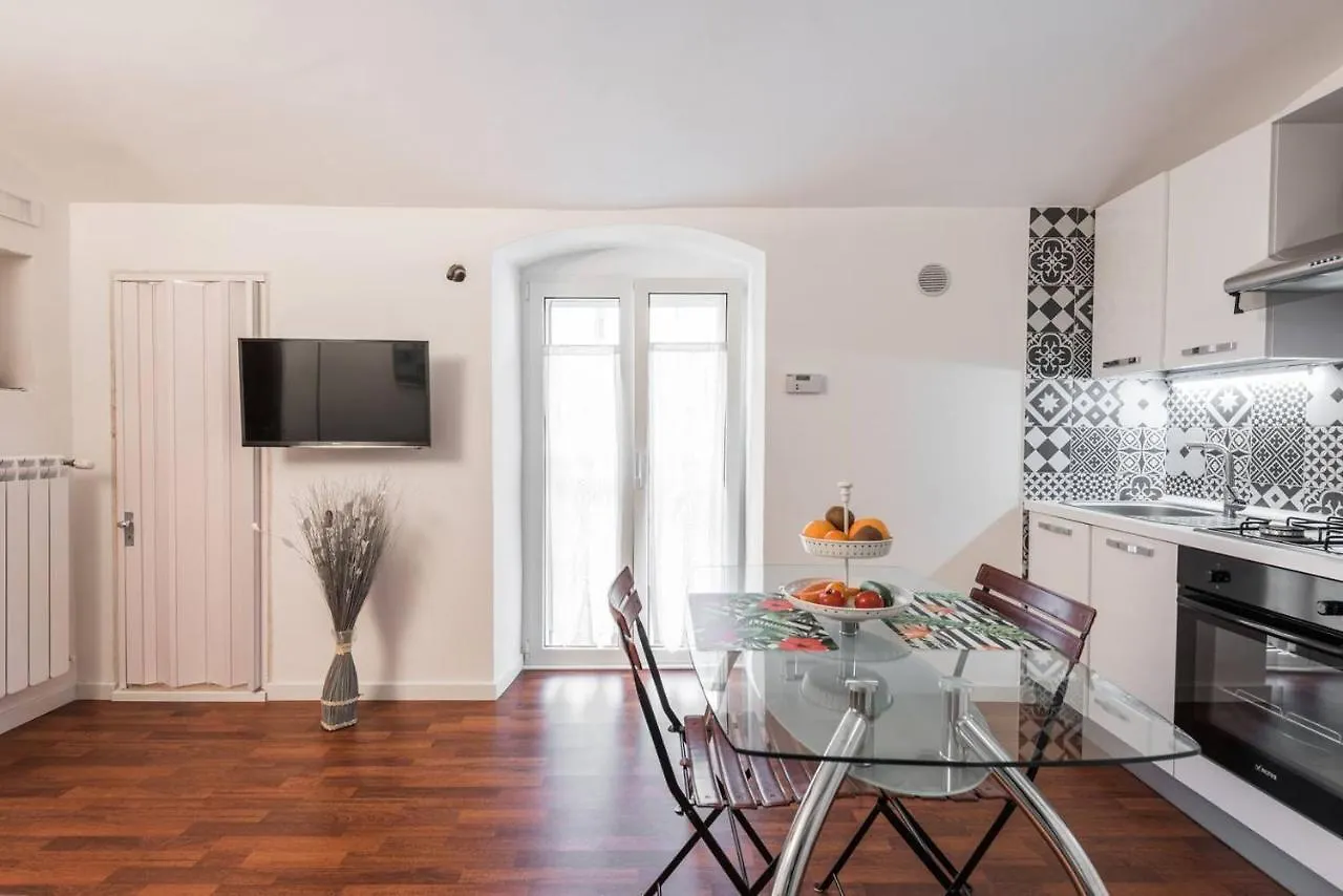 Prince Apartment - City Center Bari 0*,  Italy